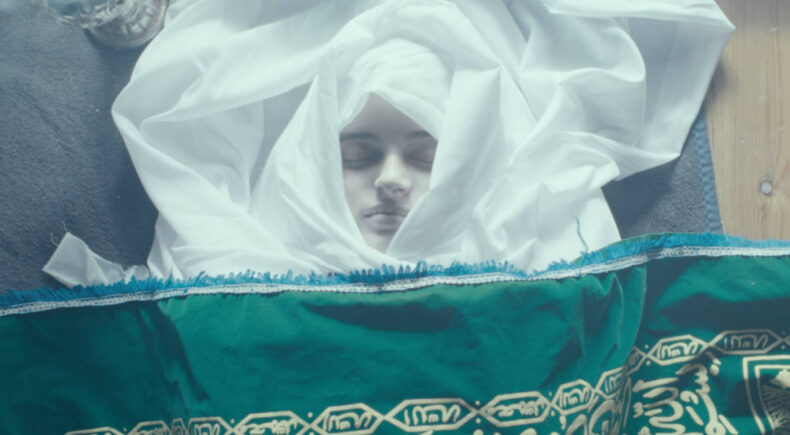 Aicha - still #1