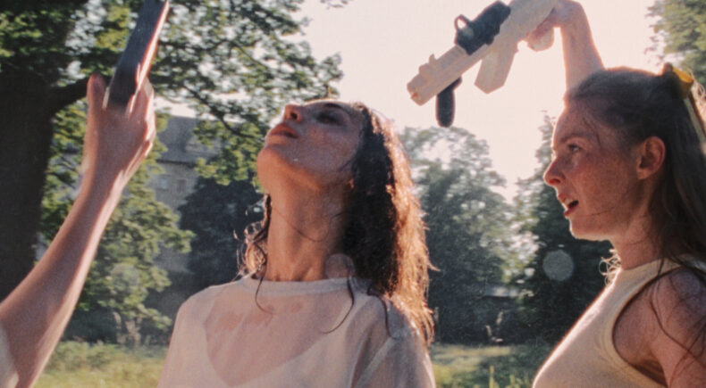 GLORIOUS SUMMER - still #2